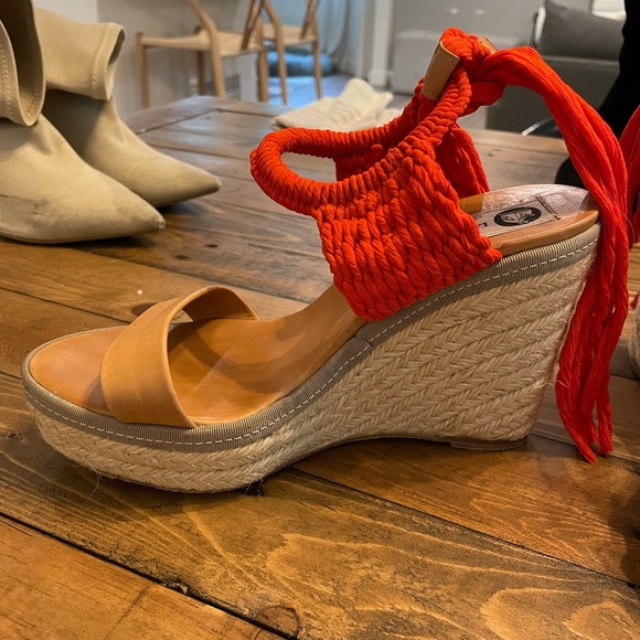 Lanvin Wedges - Picture 3 of 5